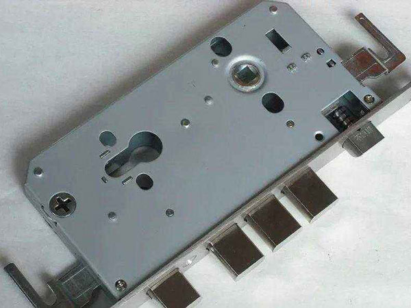 昌都24小时上门开锁公司